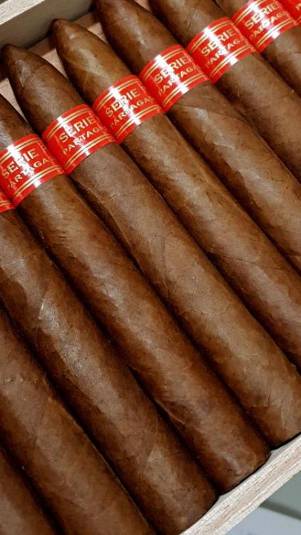 Partagas Serie p number 2 SEP 18 (2).jpg