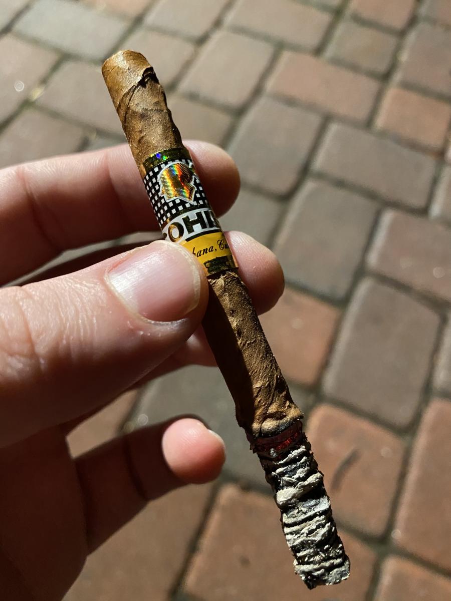 https://www.fohcigars.com/forum/uploads/monthly_2020_03/2AADDB68-9981-4DFD-AF37-FE04536A4F0A.jpeg.5bbf1fd6af04c2f9bb4fec7aa68eb11a.jpeg