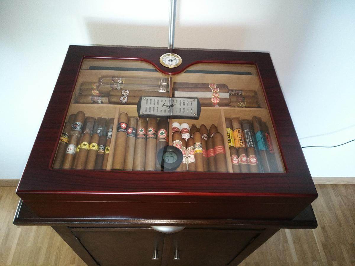 C380A Electronic Humidor Cabinet