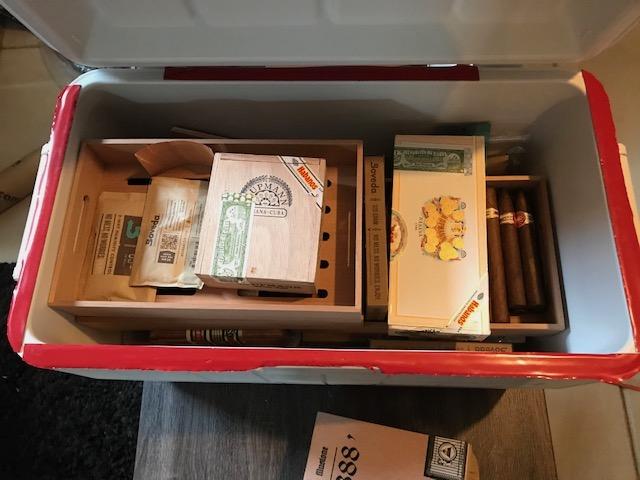 How to Organize Your Humidor: FIFO, Aging, Stacking, and More – Case  Elegance