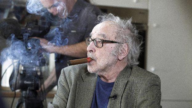 Jean-Luc-Godard-Cigar-Smoke-cigarmonkeys.com-the-best-cigar-website-4.jpg.7aae0ec4d3fe9042b2e784bee0e1f54f.jpg