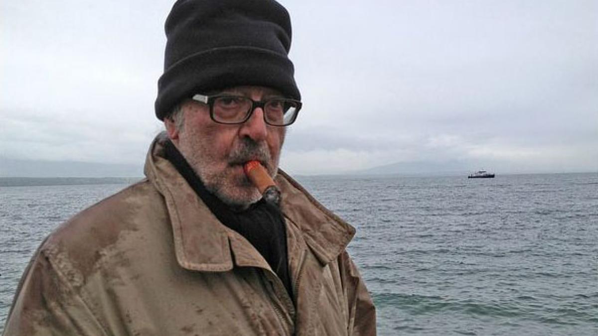 Jean-Luc-Godard-on-set-adieu.jpg.56117d204ceac8d3a1a7dd623ae5c1e0.jpg