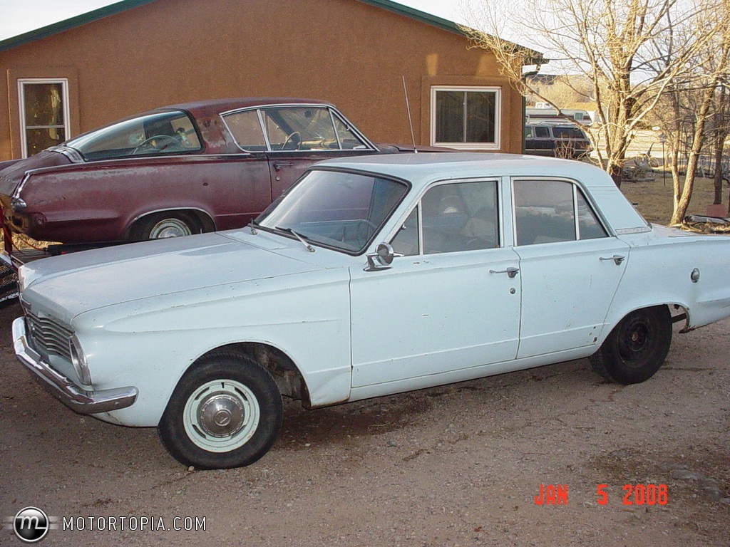 plymouth-valiant-1964-2.jpg.a827686126332bb80d56c2ff02a7c1ce.jpg