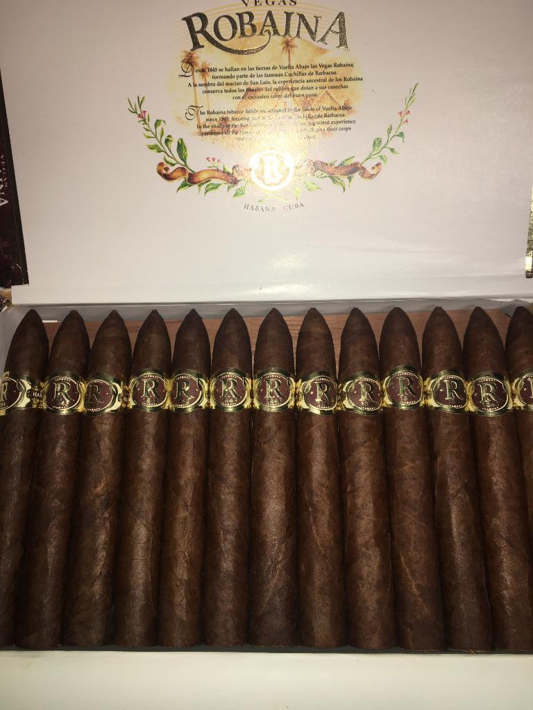 CHRISTMAS DO NOT OPEN UNTIL 2025 Cigars Discussion Forum "the water