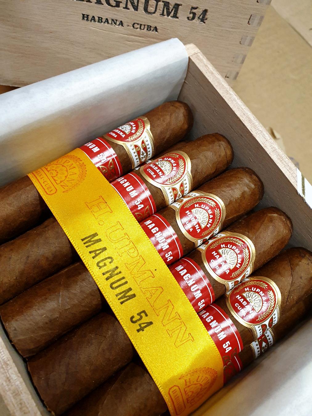 H. Upmann Magnum 54 PSP JUN 21.jpg