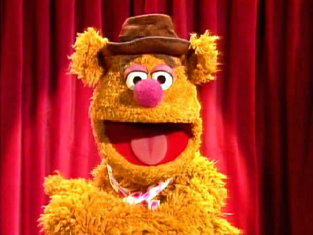 Fozzie-Bear-performs.jpg.6859d2aeb9591e89145a2c9e85ce37fd.jpg